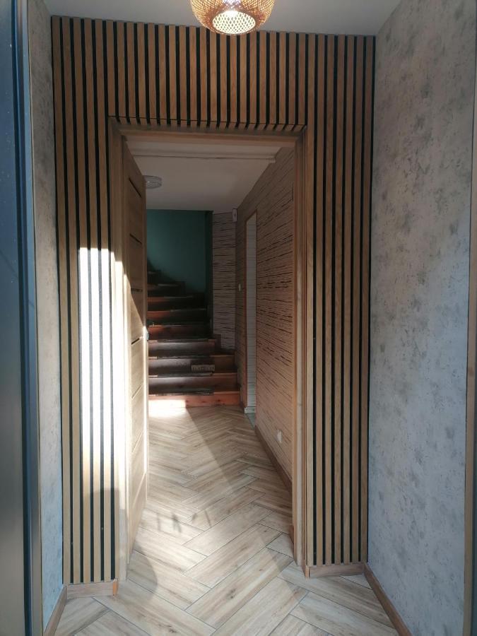 Apartament Kot I Pies ミエンジズドロイェ エクステリア 写真